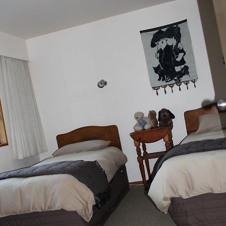 Tui Hideaway Bed and Breakfast Invercargill Kamer foto