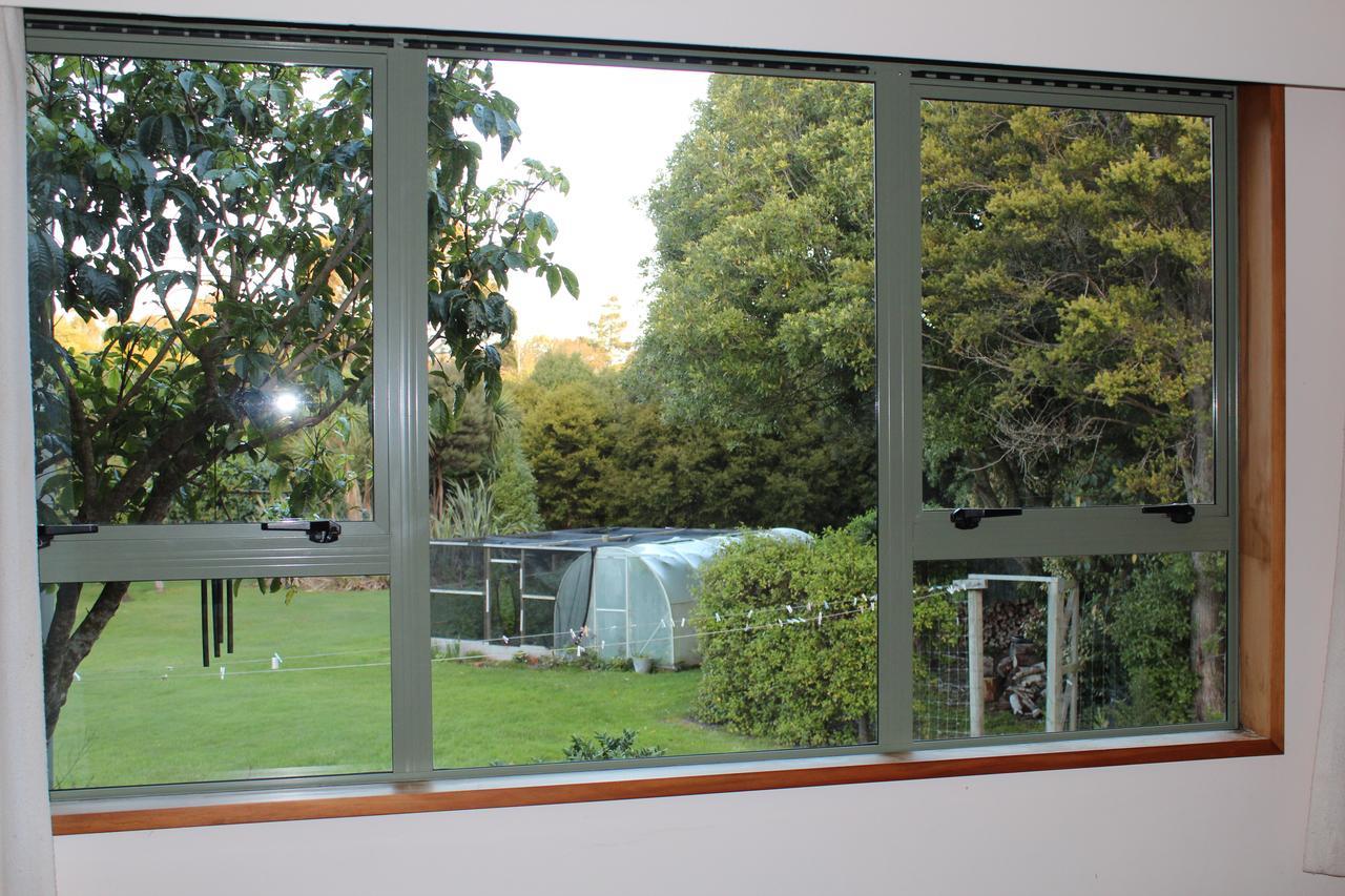 Tui Hideaway Bed and Breakfast Invercargill Buitenkant foto