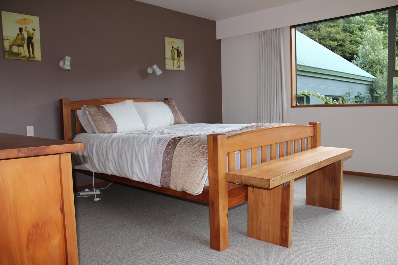 Tui Hideaway Bed and Breakfast Invercargill Buitenkant foto