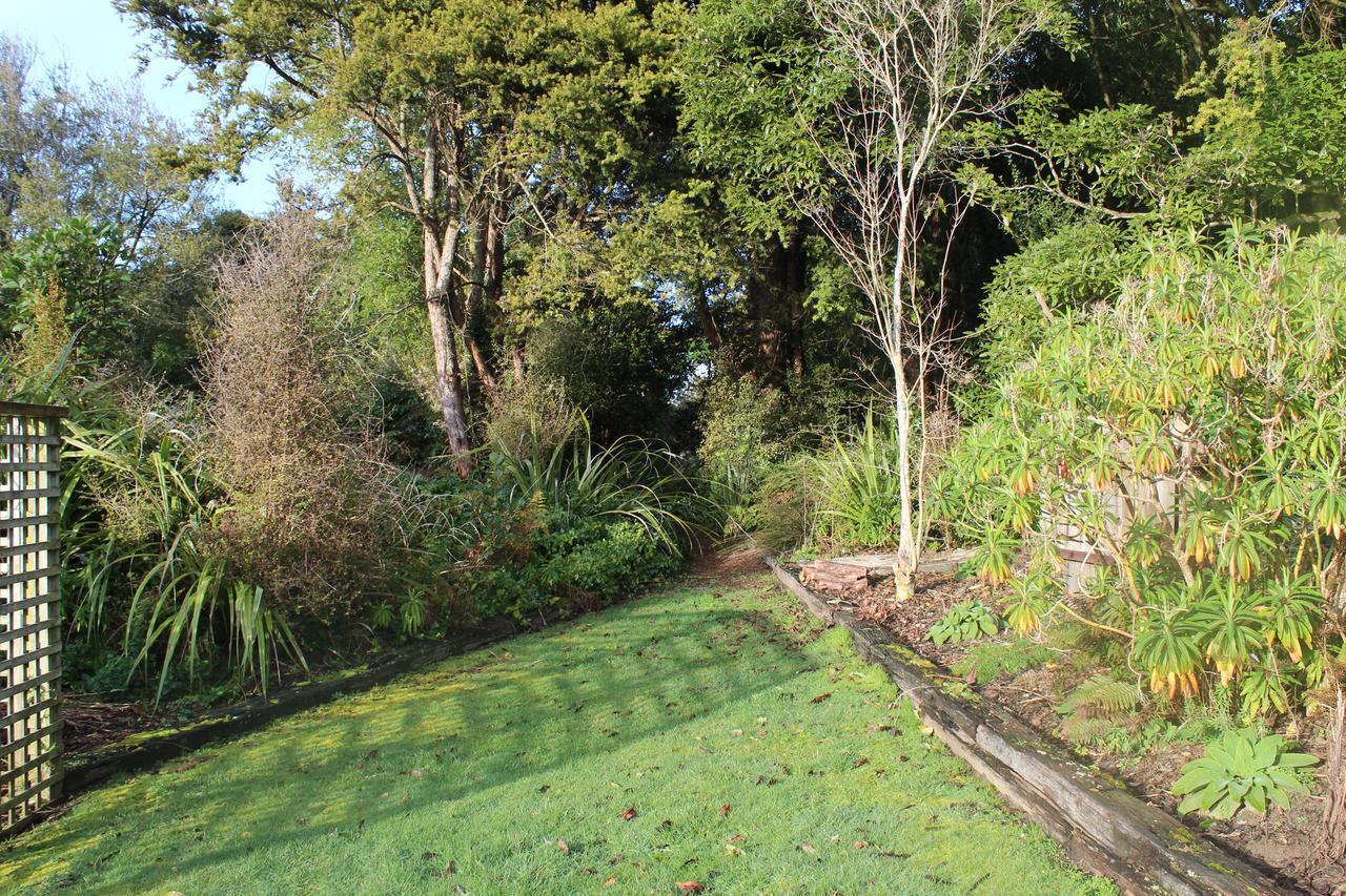 Tui Hideaway Bed and Breakfast Invercargill Buitenkant foto