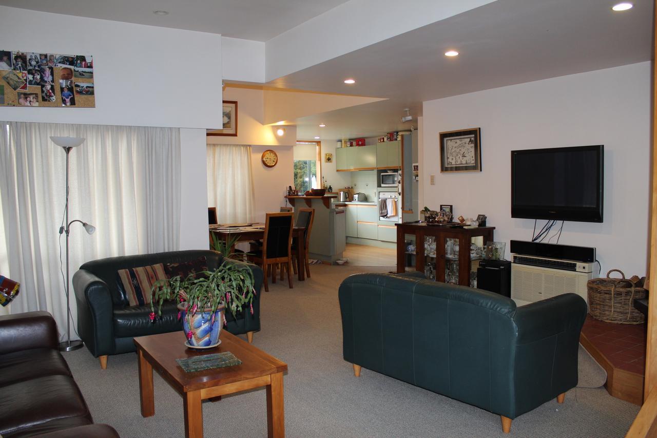 Tui Hideaway Bed and Breakfast Invercargill Buitenkant foto